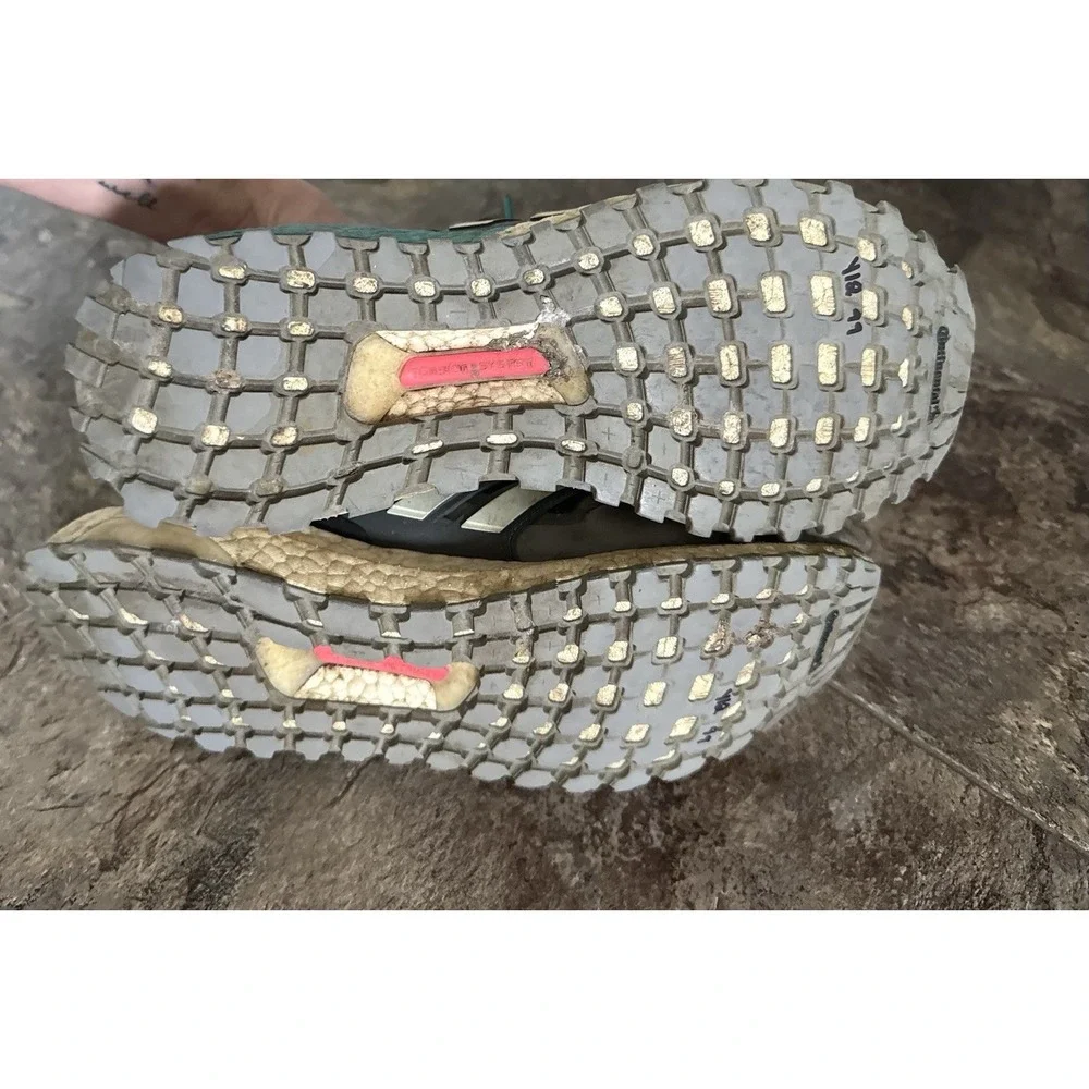 HTF Size 9 - adidas UltraBoost All Terrain Black Hi-Res Aqua‎